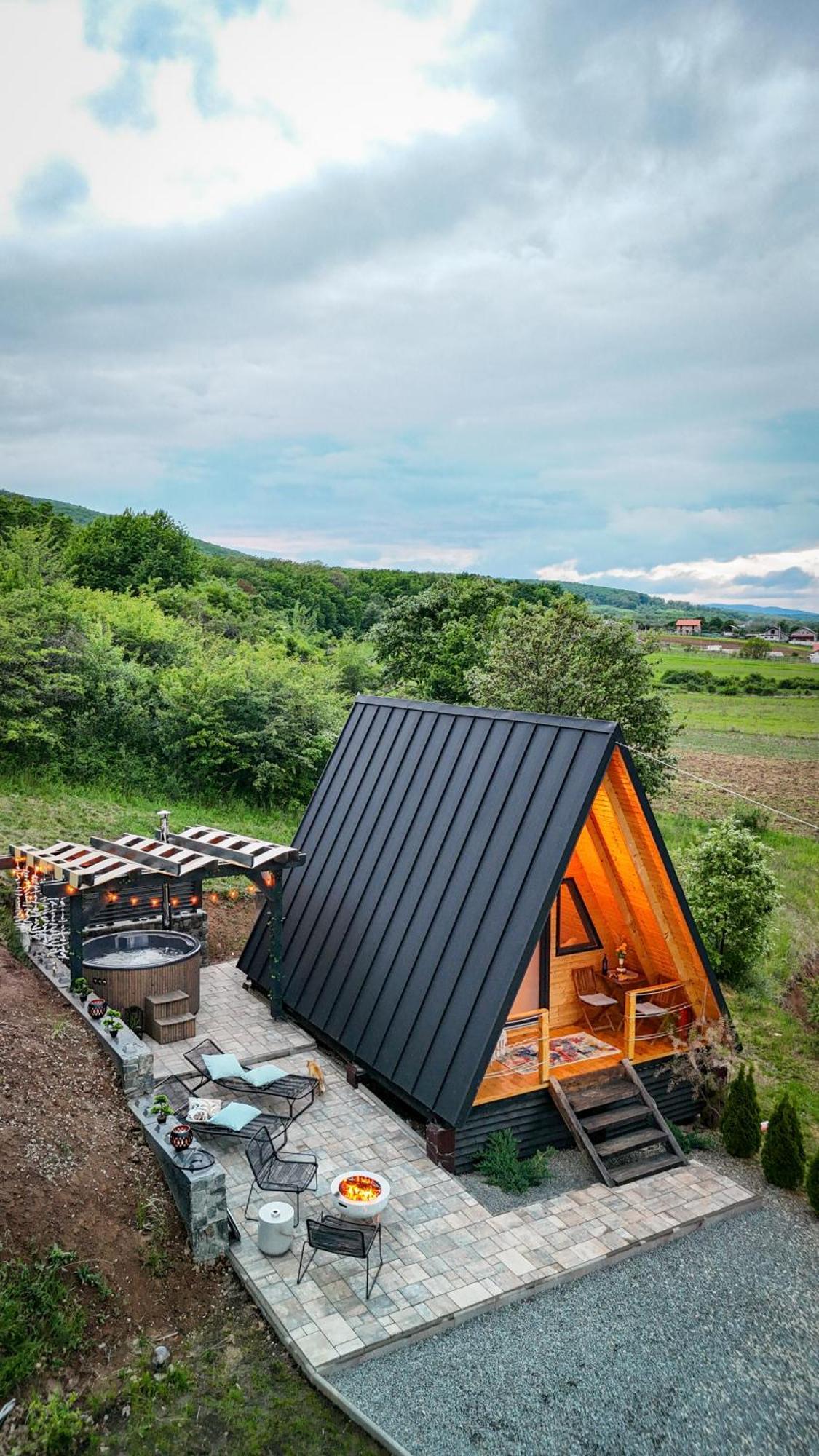 A Frame 1 Transalpina Hotel Petresti Ngoại thất bức ảnh